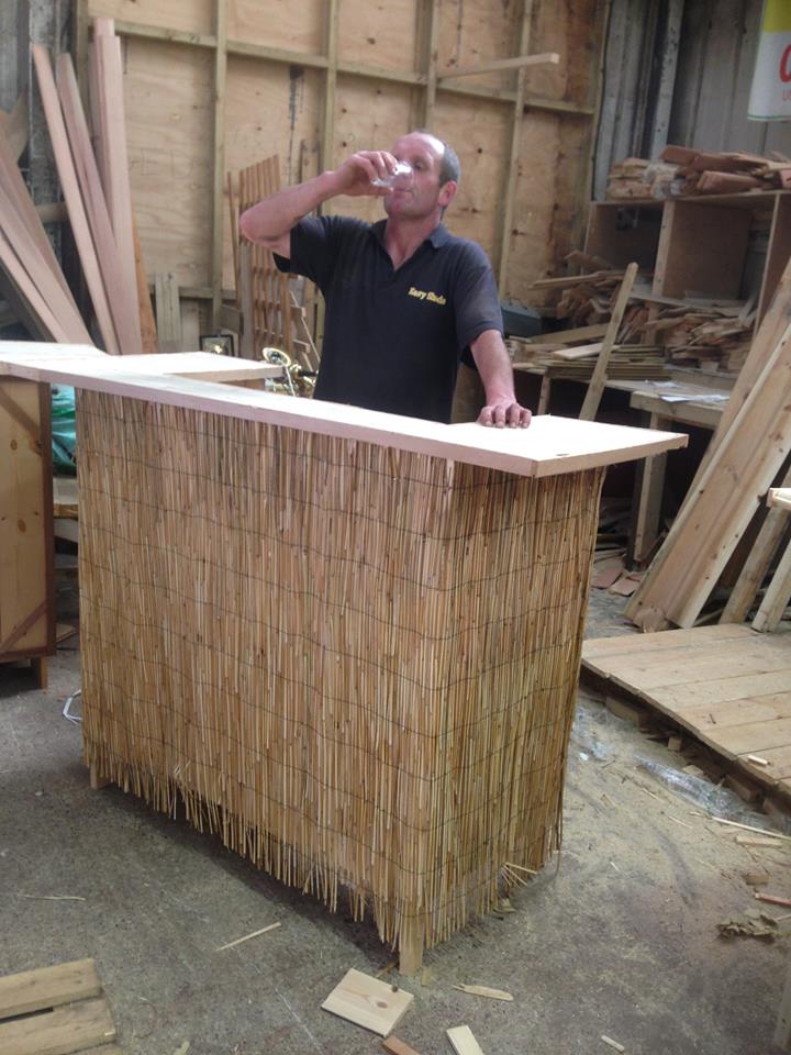 tiki-bar