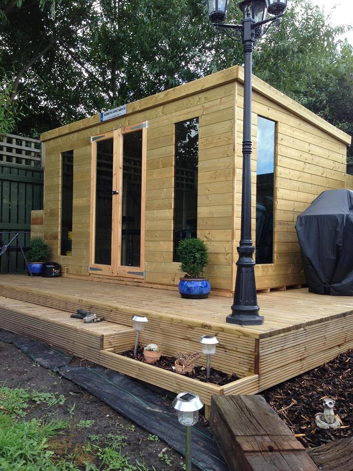 pent-summerhouse