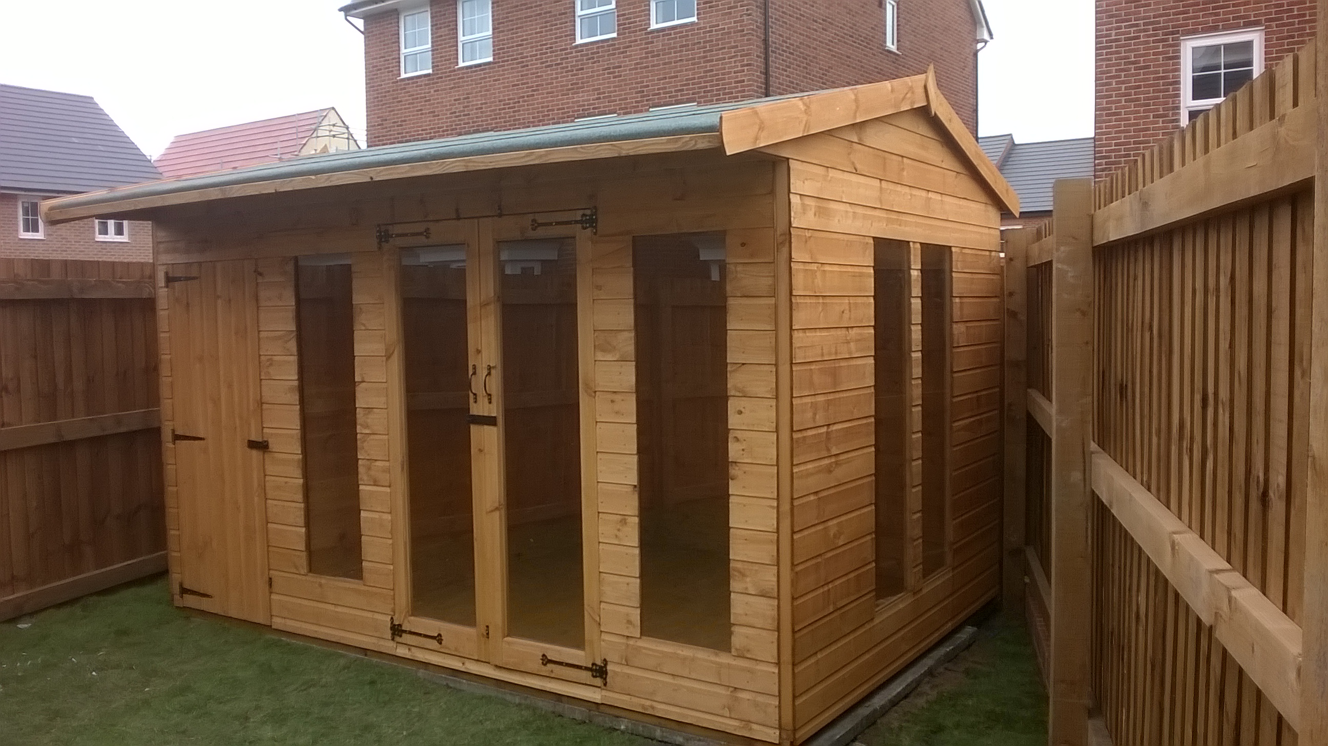comination-summerhouse